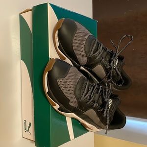 Puma Men’s sneakers size 9.5